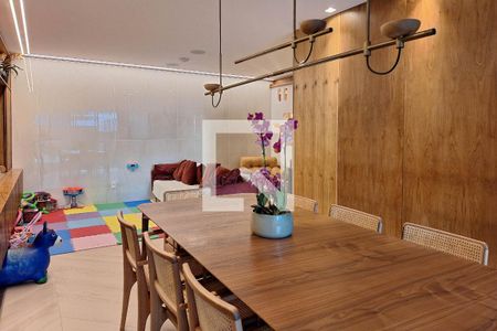 Sala de apartamento à venda com 4 quartos, 182m² em Icaraí, Niterói