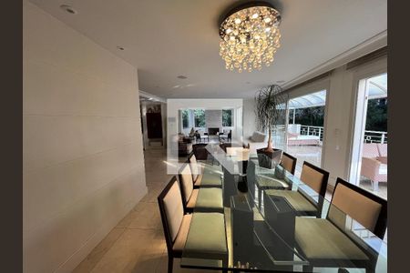 Casa à venda com 4 quartos, 650m² em Vila Santos, São Paulo