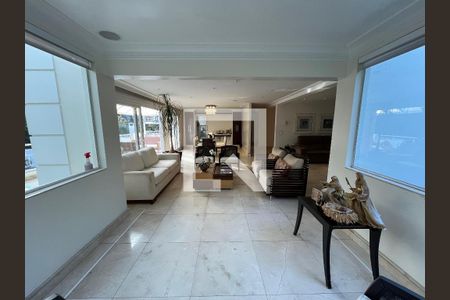 Casa à venda com 4 quartos, 650m² em Vila Santos, São Paulo