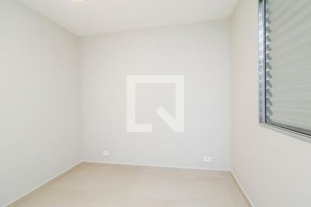 Quarto 2 de apartamento para alugar com 2 quartos, 46m² em Itaquera, São Paulo