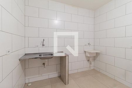 Cozinha e área de serviço de casa para alugar com 1 quarto, 31m² em Vila Silviania, Carapicuíba