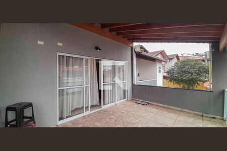 Casa à venda com 4 quartos, 250m² em Bussocaba, Osasco