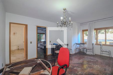 Sala 2 de casa à venda com 4 quartos, 500m² em Teresópolis, Porto Alegre