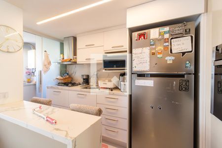 Cozinha de apartamento à venda com 2 quartos, 61m² em Cavalhada, Porto Alegre