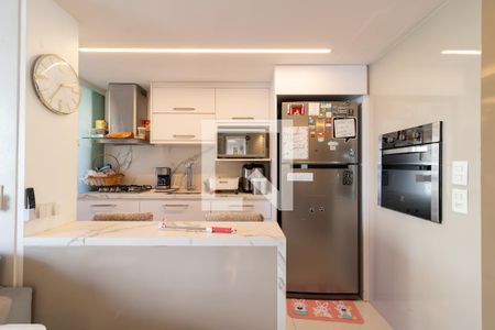 Cozinha de apartamento à venda com 2 quartos, 61m² em Cavalhada, Porto Alegre