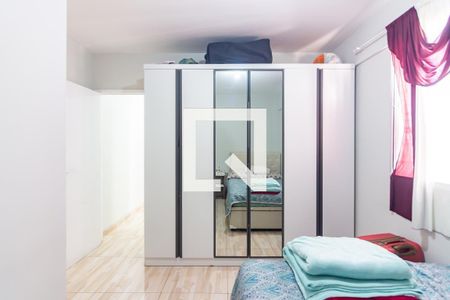 Quarto de apartamento à venda com 2 quartos, 48m² em Padroeira, Osasco