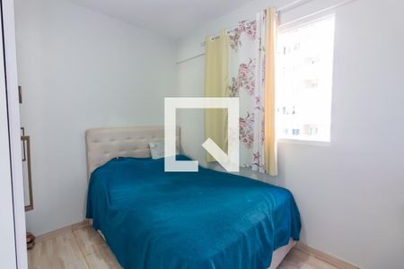 Quarto de apartamento à venda com 2 quartos, 48m² em Padroeira, Osasco