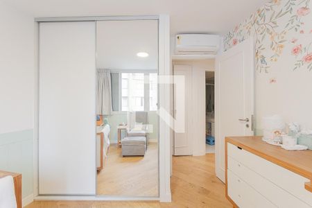 Quarto 1 de apartamento à venda com 3 quartos, 180m² em Jardim Paulistano, São Paulo
