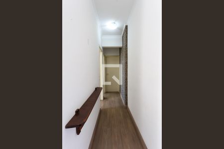 corredor de apartamento para alugar com 2 quartos, 70m² em Parque Assuncao, Taboão da Serra
