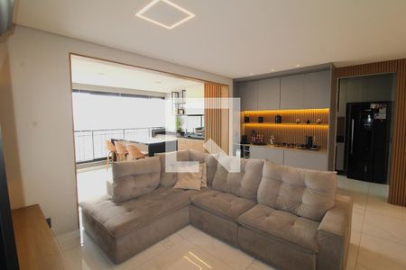 Sala de apartamento à venda com 3 quartos, 108m² em Santa Teresinha, São Paulo