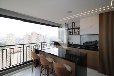 Sala - Varanda de apartamento à venda com 3 quartos, 108m² em Santa Teresinha, São Paulo