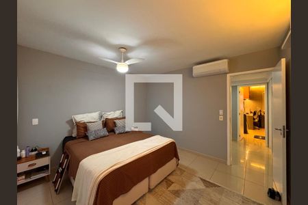 Suíte 1 (Master) de casa de condomínio para alugar com 3 quartos, 226m² em Recreio dos Bandeirantes, Rio de Janeiro