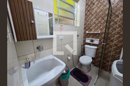 Banheiro de apartamento para alugar com 1 quarto, 44m² em Cidade Ocian, Praia Grande