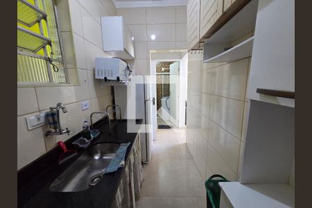Cozinha de apartamento para alugar com 1 quarto, 44m² em Cidade Ocian, Praia Grande