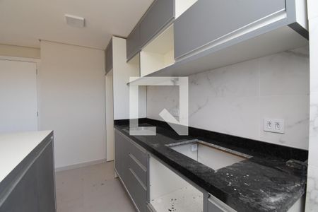 Sala/Cozinha de apartamento para alugar com 2 quartos, 60m² em Campina do Siqueira, Curitiba