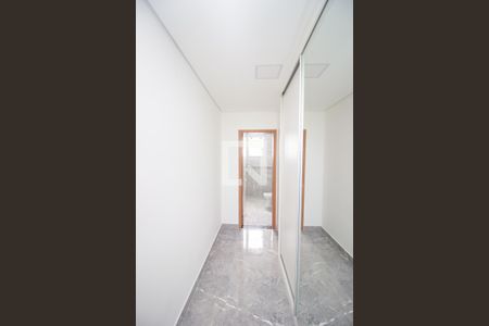 Closet da suíte de casa para alugar com 2 quartos, 120m² em Tres Barras, Contagem