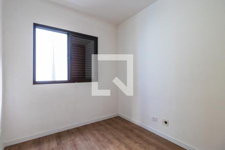 Quarto 2 de apartamento para alugar com 3 quartos, 72m² em Alphaville Industrial, Barueri
