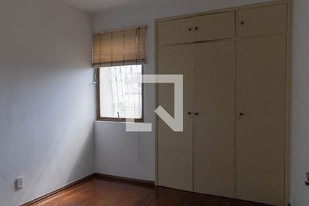 Quarto 1 de apartamento para alugar com 1 quarto, 71m² em Padre Eustáquio, Belo Horizonte