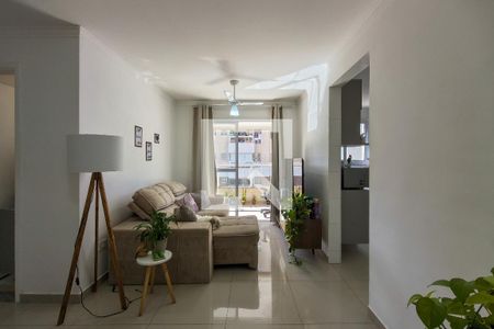 Sala de apartamento para alugar com 2 quartos, 67m² em Canto do Forte, Praia Grande