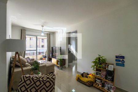 Sala de apartamento para alugar com 2 quartos, 67m² em Canto do Forte, Praia Grande