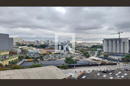 Vista  de apartamento à venda com 2 quartos, 39m² em Lapa de Baixo, São Paulo