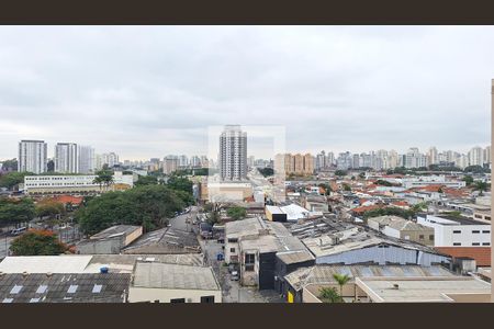 Vista  de apartamento à venda com 2 quartos, 39m² em Lapa de Baixo, São Paulo