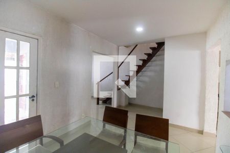 Sala de casa à venda com 3 quartos, 300m² em Vila Progresso, Niterói