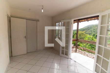 Suíte 1 de casa à venda com 3 quartos, 300m² em Vila Progresso, Niterói