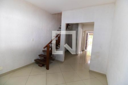 Sala de casa à venda com 3 quartos, 300m² em Vila Progresso, Niterói