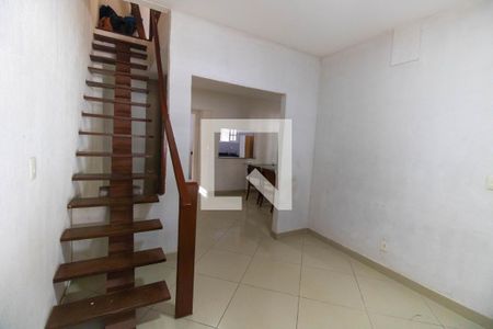 Casa para alugar com 3 quartos, 300m² em Vila Progresso, Niterói