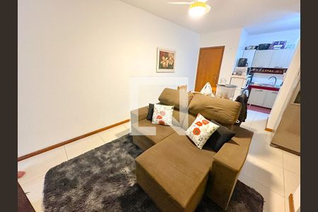Sala de TV de apartamento para alugar com 2 quartos, 61m² em Serraria, São José