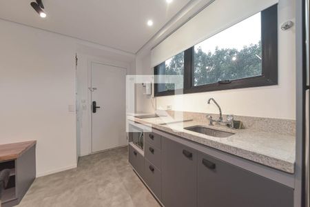 Cozinha de apartamento para alugar com 1 quarto, 42m² em Vila Cordeiro, São Paulo