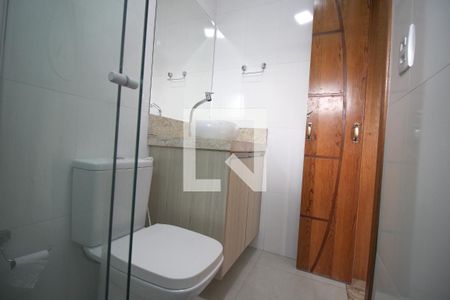 Banheiro 2 de casa para alugar com 2 quartos, 100m² em Cidade Satelite Santa Barbara, São Paulo