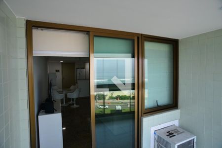 Varanda de apartamento para alugar com 1 quarto, 50m² em Barra da Tijuca, Rio de Janeiro