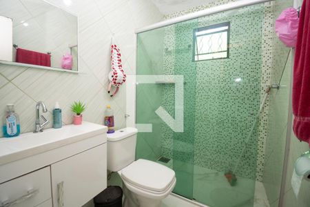 Banheiro da Suíte de casa para alugar com 3 quartos, 180m² em Chacaras Reunidas Santa Terezinha, Contagem