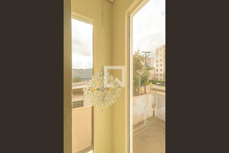Escada/corredor de casa de condomínio para alugar com 3 quartos, 110m² em Mato Grande, Canoas