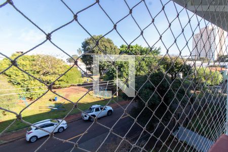 VISTA DA SALA de apartamento para alugar com 2 quartos, 80m² em Jardim Guanabara, Campinas