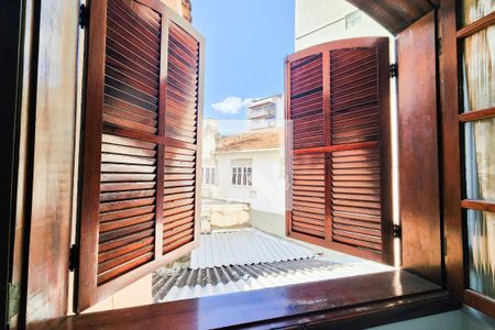 Vista de casa de condomínio à venda com 2 quartos, 148m² em Tijuca, Rio de Janeiro