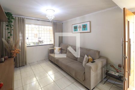 Casa à venda com 3 quartos, 180m² em Jardim Virginia Bianca, São Paulo