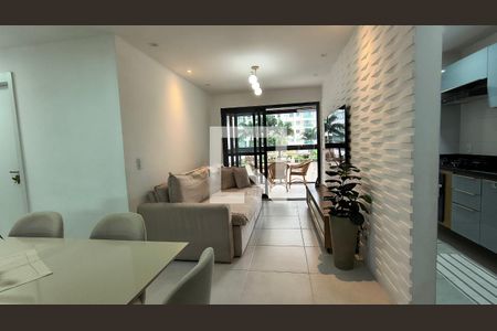 Sala de apartamento para alugar com 3 quartos, 83m² em Recreio dos Bandeirantes, Rio de Janeiro