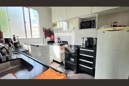 Apartamento à venda com 2 quartos, 43m² em Lundcéia, Lagoa Santa