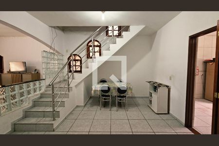 Casa à venda com 3 quartos, 218m² em Parque Residencial Jundiaí, Jundiaí