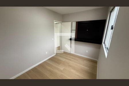 Quarto de apartamento para alugar com 2 quartos, 57m² em Serraria, São José
