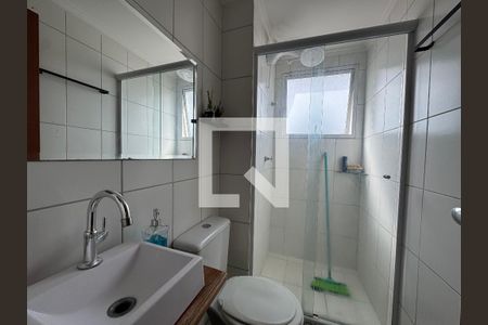 Banheiro de apartamento à venda com 1 quarto, 32m² em Santa Maria, Osasco