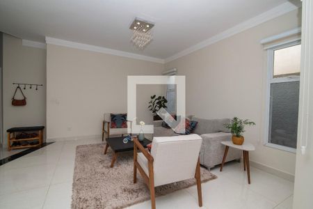 Sala de casa de condomínio para alugar com 4 quartos, 255m² em Jardim Golden Park, Hortolândia