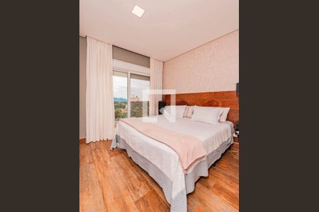 Casa à venda com 5 quartos, 430m² em Parque Sinai, Santana de Parnaíba