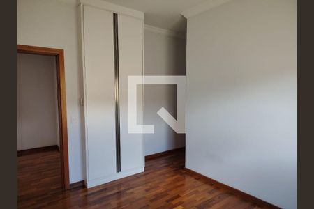 Casa à venda com 3 quartos, 415m² em Parque Sinai, Santana de Parnaíba