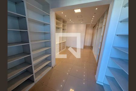 Apartamento à venda com 3 quartos, 306m² em Barra da Tijuca, Rio de Janeiro