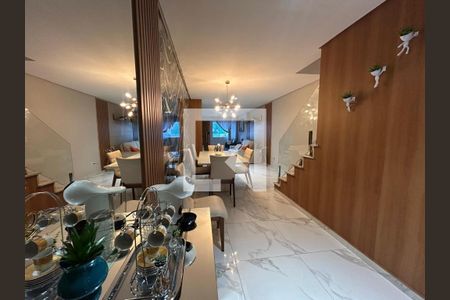 Casa à venda com 3 quartos, 160m² em Vila Carlos de Campos, São Paulo