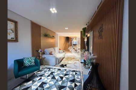 Casa à venda com 3 quartos, 160m² em Vila Carlos de Campos, São Paulo